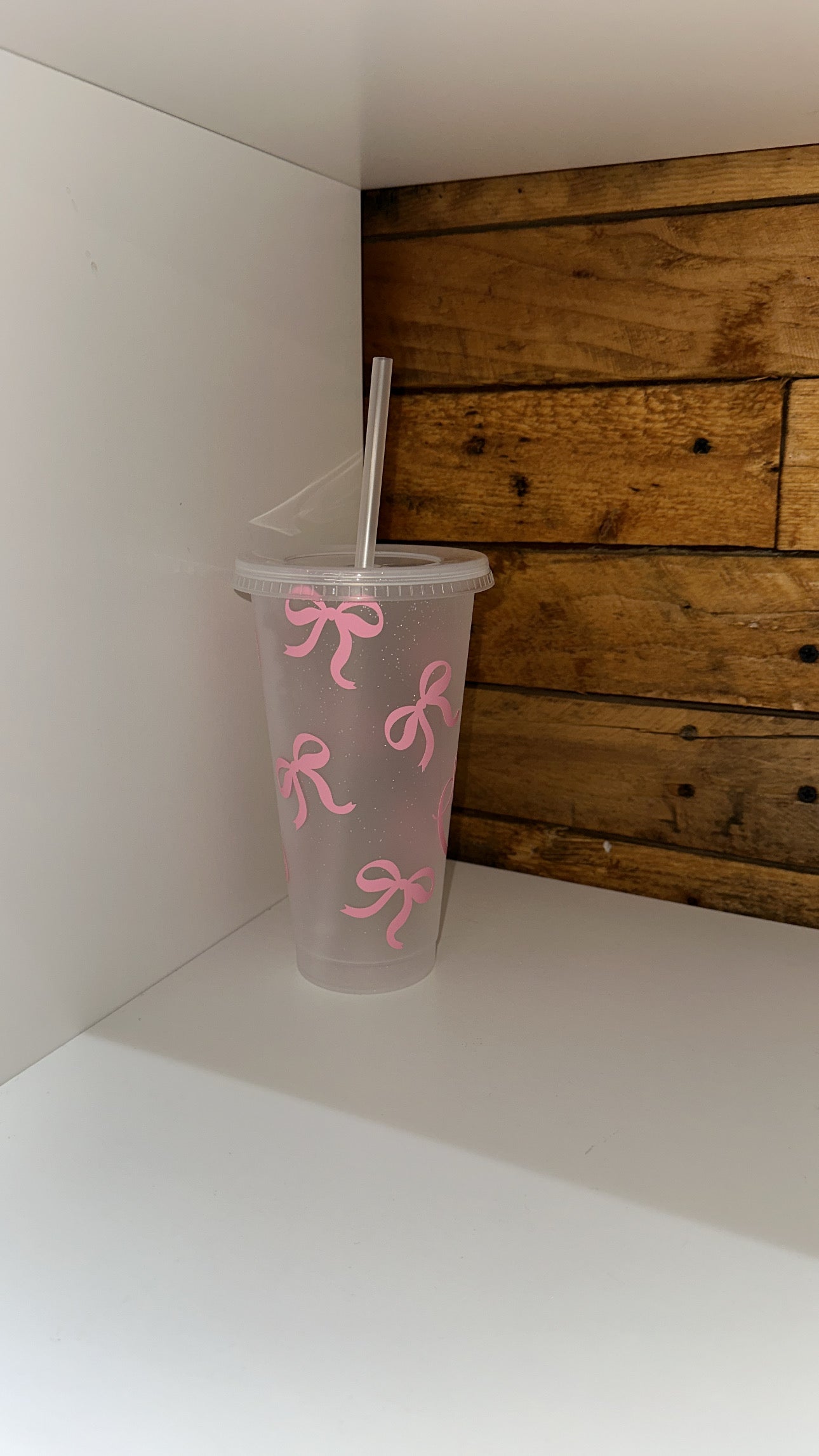 Bow 24oz Cup
